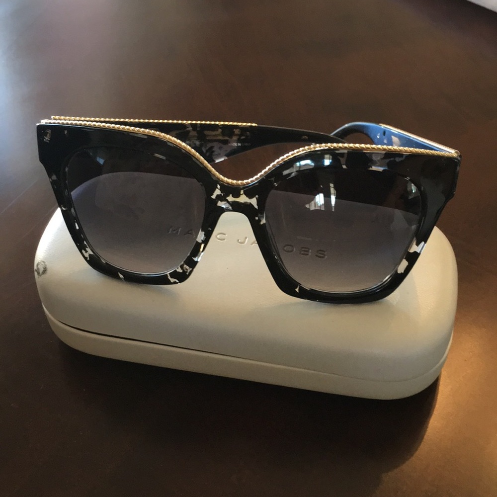 Marc Jacobs sunglasses - Picture 1 of 5